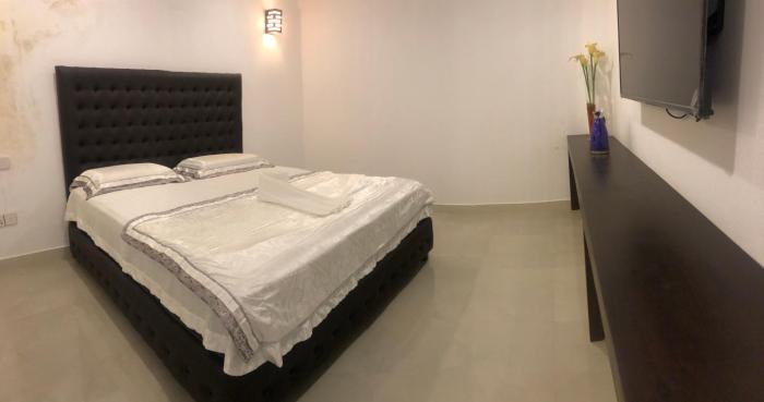 tiverton homestay