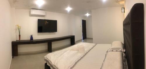 tiverton homestay