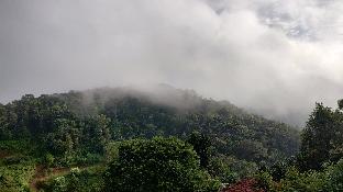 the cliff edge coorg