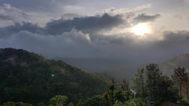 the cliff edge coorg