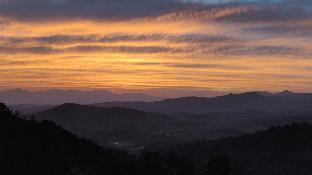 the cliff edge coorg