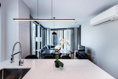 wrfy griffintown apartements