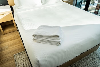 wrfy griffintown apartements