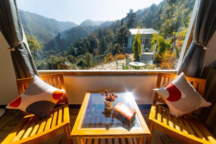 zostel plus nainital naina range