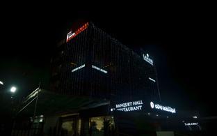 hotel lahari international