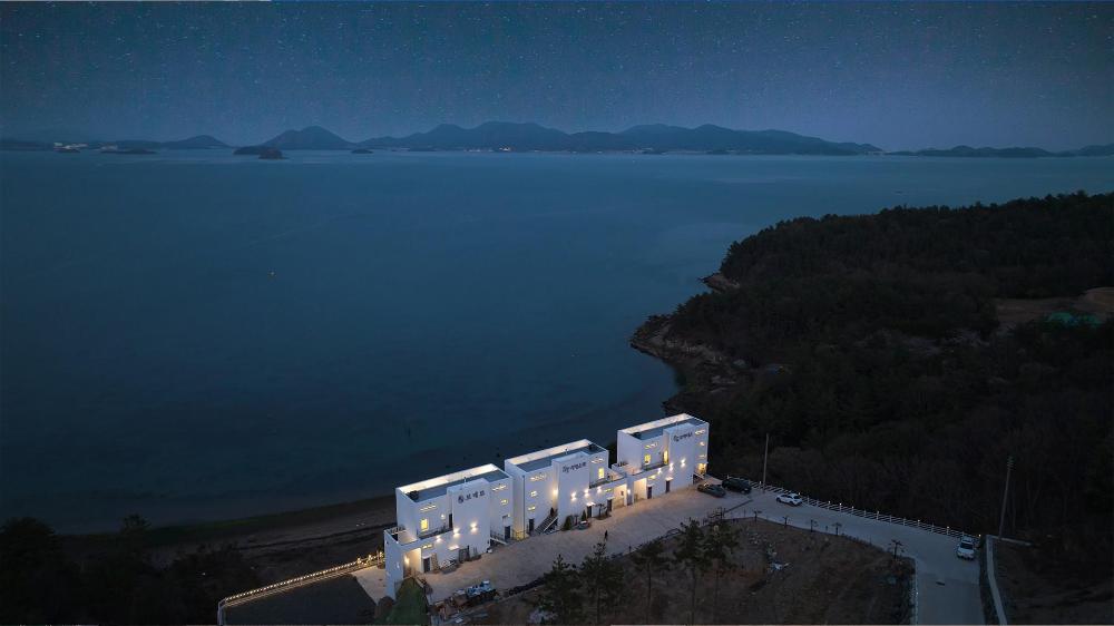 yeosu oasis poolvilla