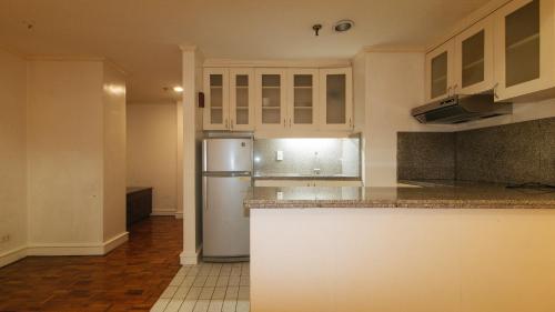 sunnette tower makati