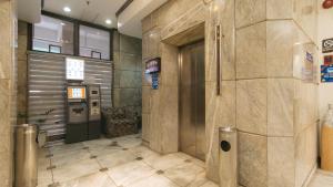 sunnette tower makati