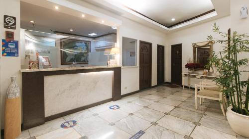 sunnette tower makati