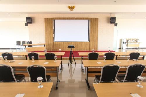 horison inn antawirya semarang