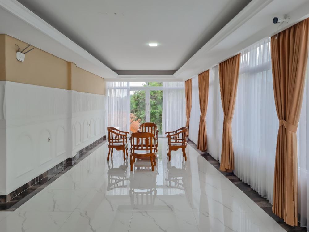 sans hotel grand sabaraya cikampek