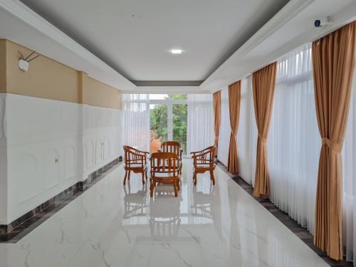 sans hotel grand sabaraya cikampek