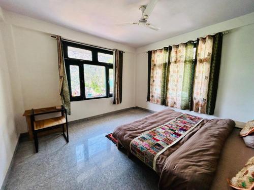 kasol hostel