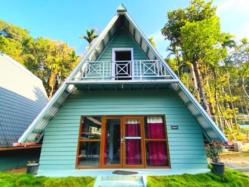 falling water resort