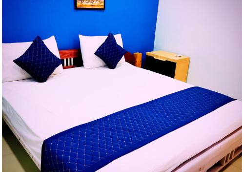 falling water resort