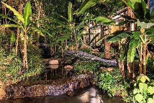 voraman cottage and cafe