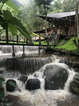 voraman cottage and cafe