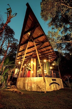 voraman cottage and cafe