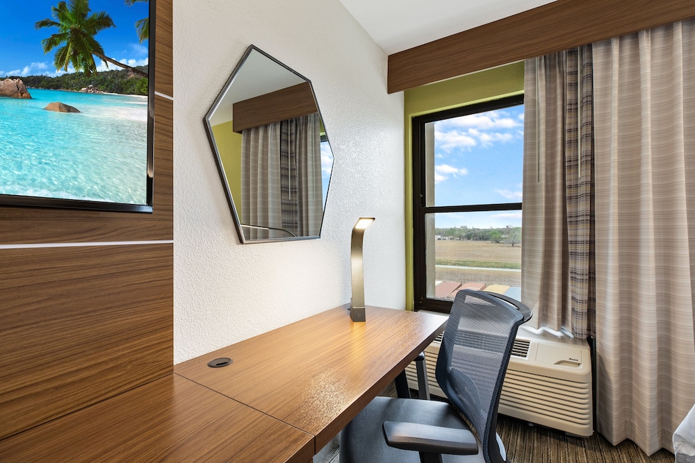 holiday inn express harlingen by ihg