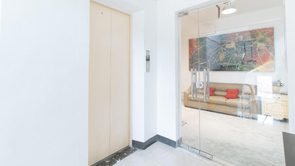 reddoorz enricos place kamias quezon city