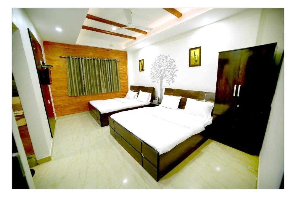 om shri yatri nivas