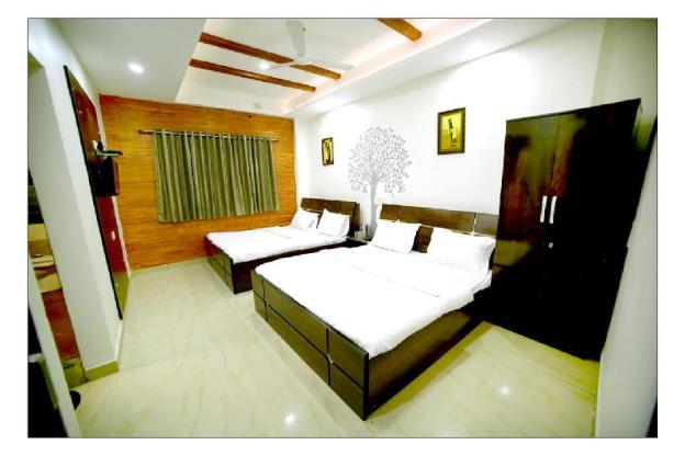 om shri yatri nivas