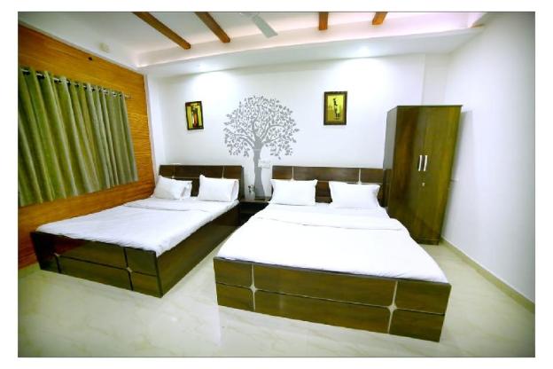 om shri yatri nivas