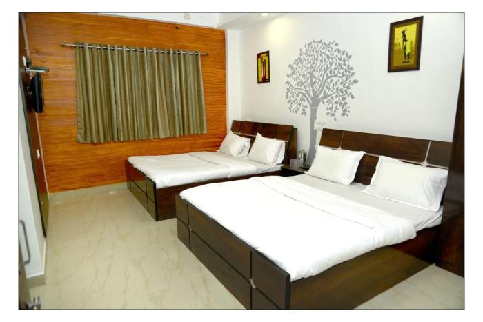 om shri yatri nivas