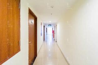 redliving apartemen grand kamala lagoon icha rooms tower barclay south with netflix