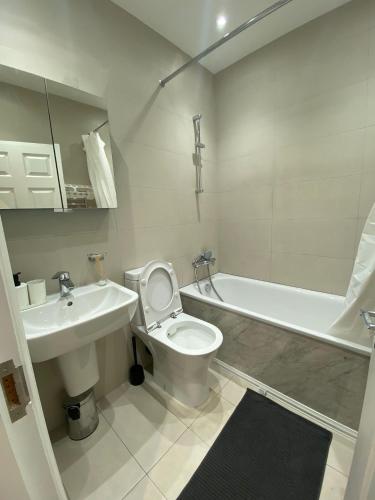 4 wharncliffe drive