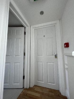 4 wharncliffe drive