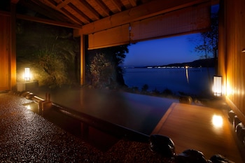 aki grand hotel and spa
