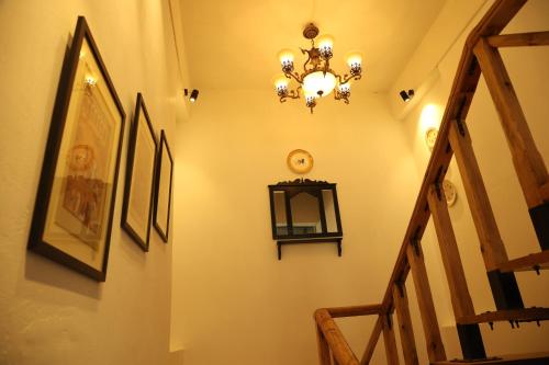 the lanswood estate