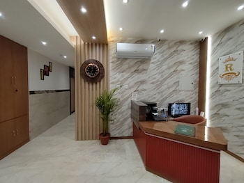 royal rooms and banquet