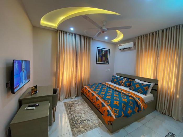 c7 hazelwood residence and suites