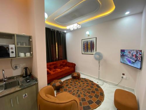 c7 hazelwood residence and suites