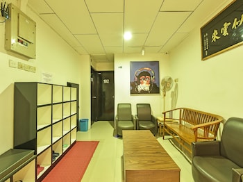 oyo 90727 hotel mini indah