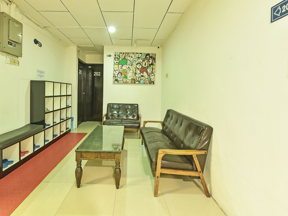 oyo 90727 hotel mini indah