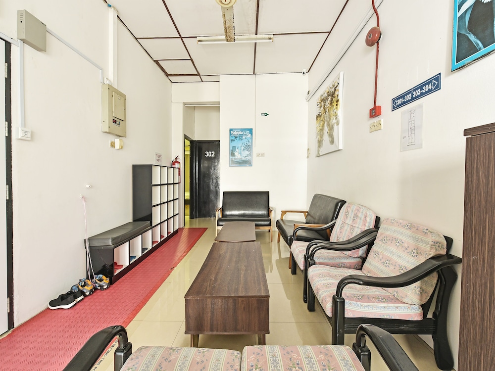 oyo 90727 hotel mini indah