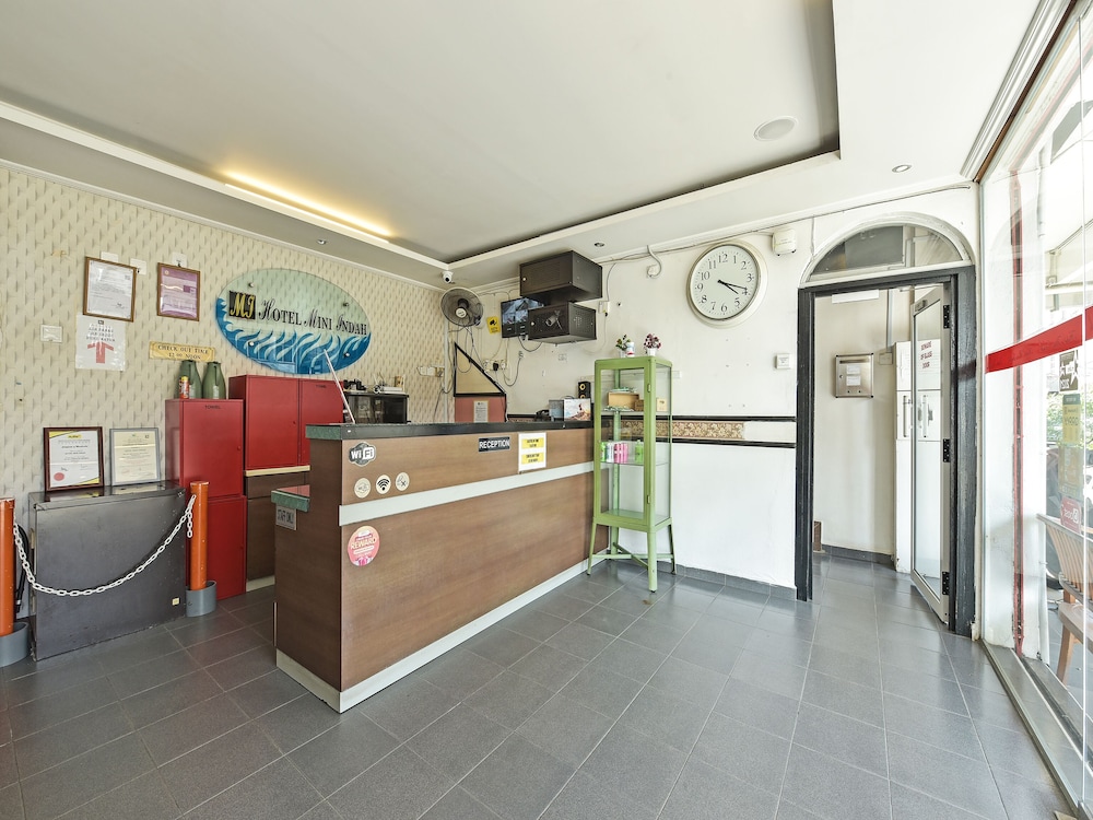 oyo 90727 hotel mini indah