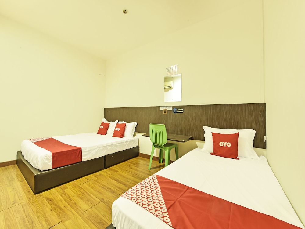 oyo 90727 hotel mini indah