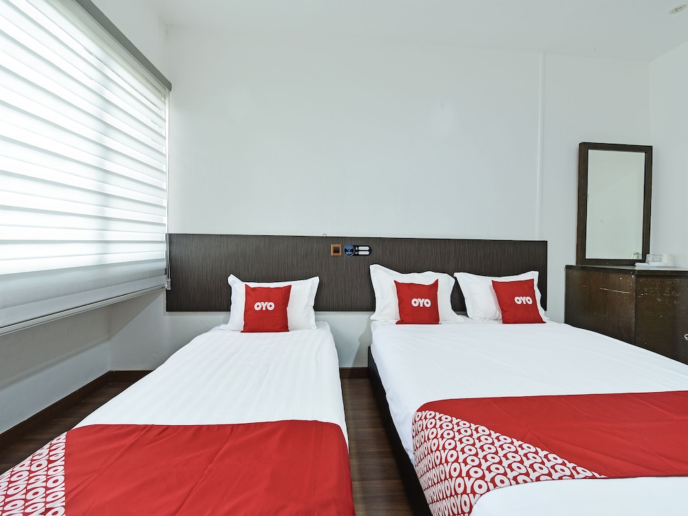 oyo 90727 hotel mini indah