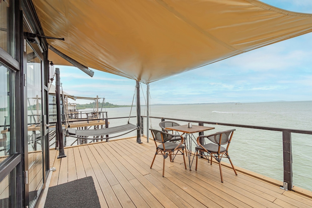 kiki beach island resort