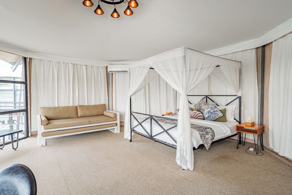 kiki beach island resort