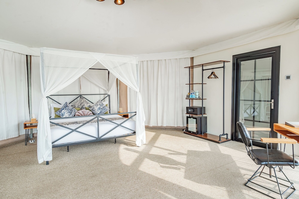 kiki beach island resort