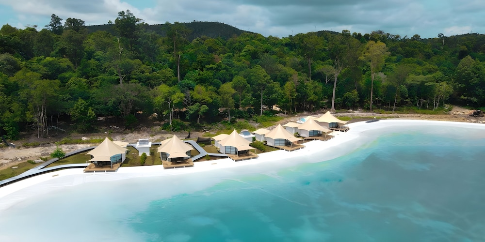 kiki beach island resort