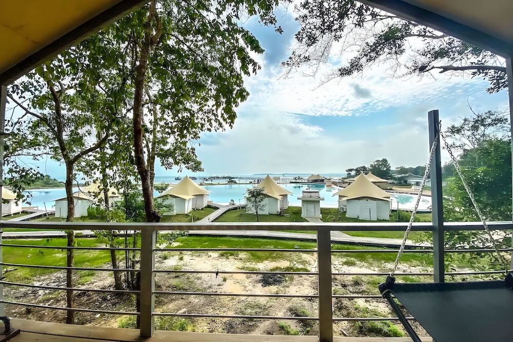 kiki beach island resort