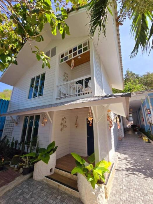 ip plus beach resort