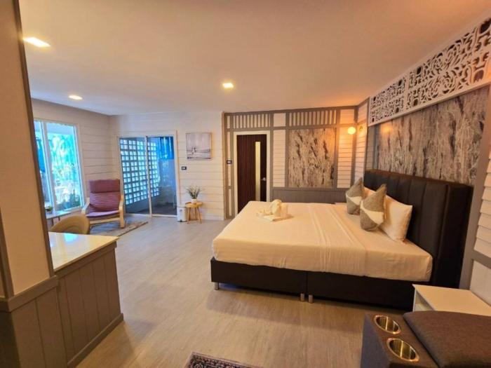 ip plus beach resort