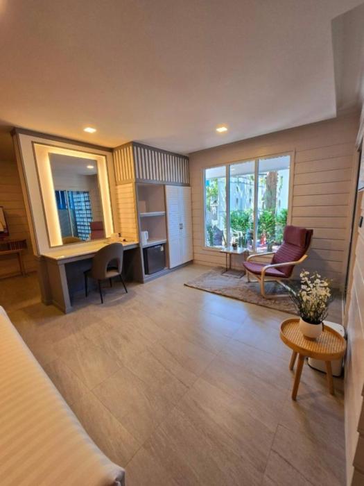 ip plus beach resort